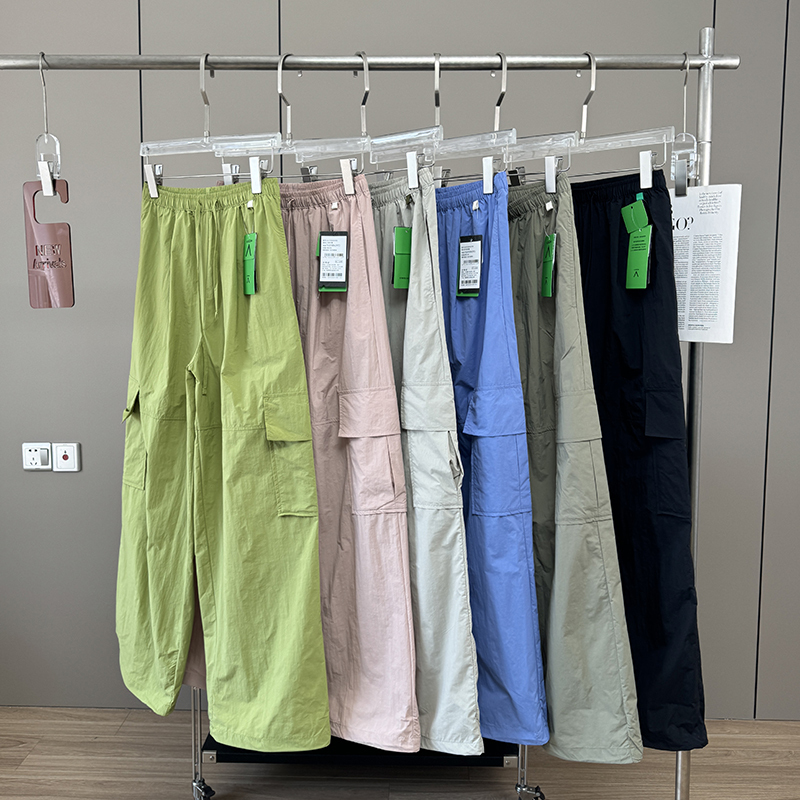 Big factory orders! Lovers elastic waist lightweight breathable sunscreen overalls outdoor loose water-repellent paratrooper pants