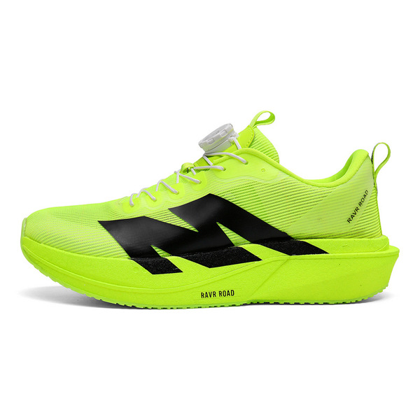 Breathable running sneakers