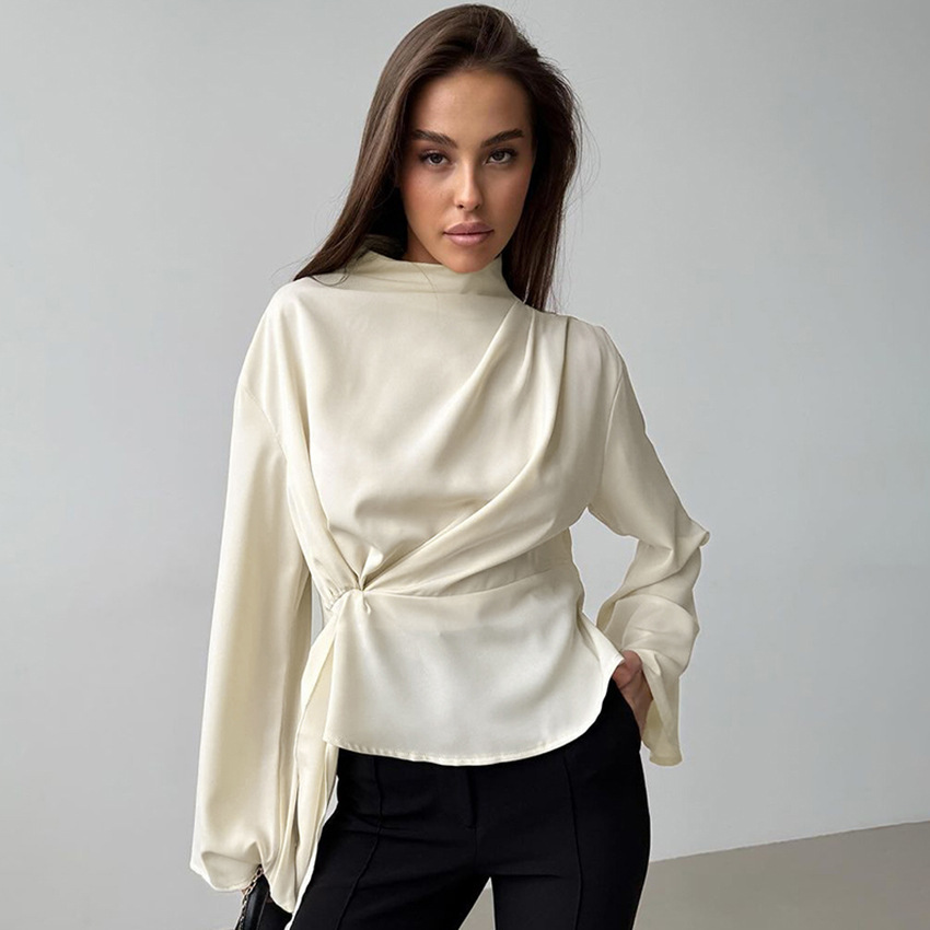 Geïnspireerde chiffon blouse met zijsplit - elegante top met klokmouwen voor dames, zwierig shirt voor op kantoor en voor een date night_voghion.com