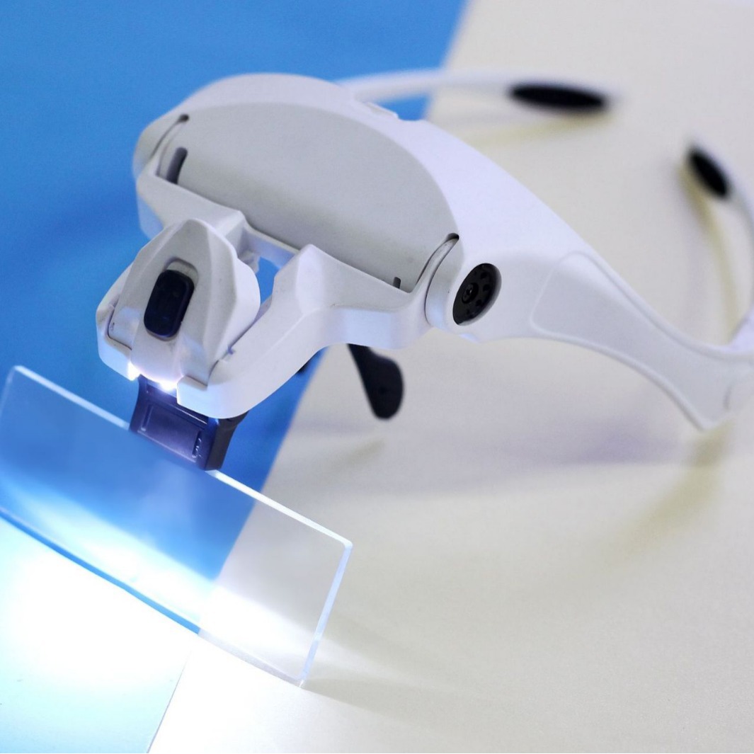 Amazon AliExpress montaje en la cabeza Reparación de lectura con luz LED pestañas postizas injerto gafas lupa 9892B1