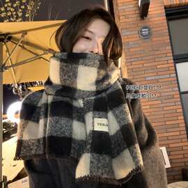 黑白格子围巾女2025新款韩系氛围感百搭秋冬季保暖情侣流苏披肩