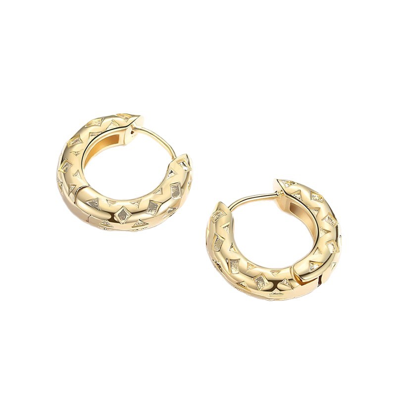 Cubic Zirconia And Pearl Stud Earrings For Everyday Elegance_voghion.com