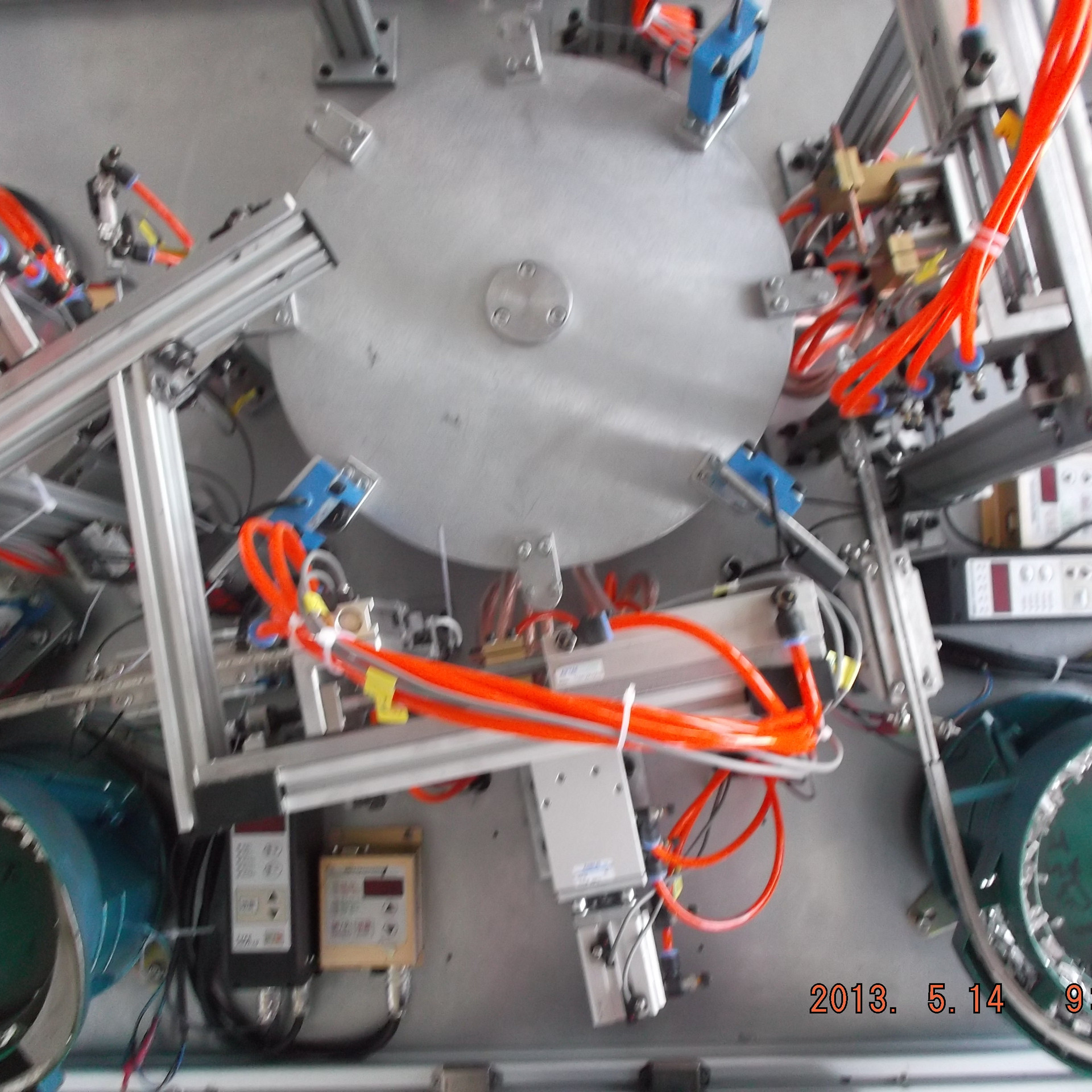 全自动点焊机-冰箱过载保护器全自动焊机-2型