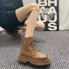 小个子厚底马丁靴女款2025新款秋冬复古增高短靴棕色机车靴大黄靴