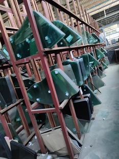 Hunan Warehouse Maite Glass Factory Specializes in Production of Various Medium and High-grade Car Front Gears, Rear Gears, Skylight, Door Glasses