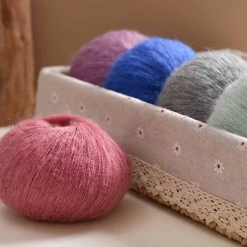 真丝马海毛轻盈蓬松毛质丰满diy手工针织编织包包细毛线团披肩