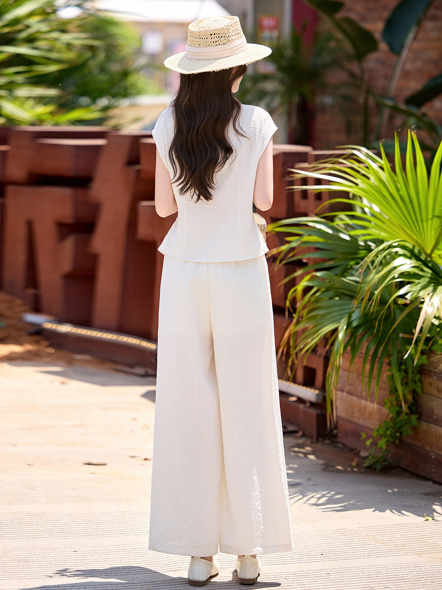 Bộ quần áo nữ hai mảnh gồm áo sơ mi eo thon và quần ống rộng, thiết kế thanh lịch mùa hè 2026 — Xanh lông mòng đen, màu mơ