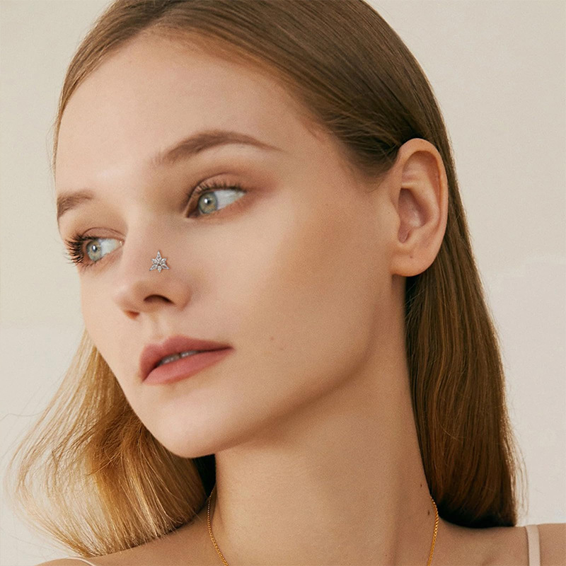 Náušnice květ zirkon vločka piercing šperky_voghion.com