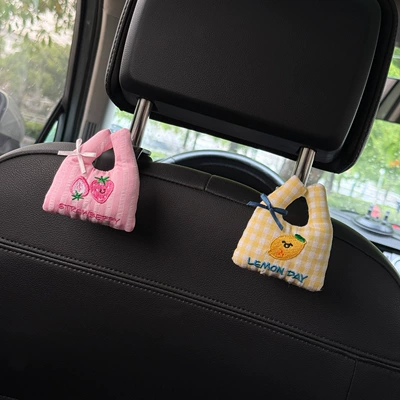 Car-mounted hook for in-car Sürətlər qutusu və əl tormozu başlıqları - yellow-lemon-pink-striped-strawberry-plush-bag-2-black-hooks