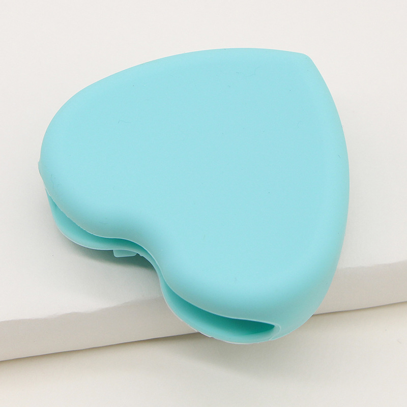 Solid Color Silicone Heart Shape Cleaning Cosmetic Beauty Blender display picture 4