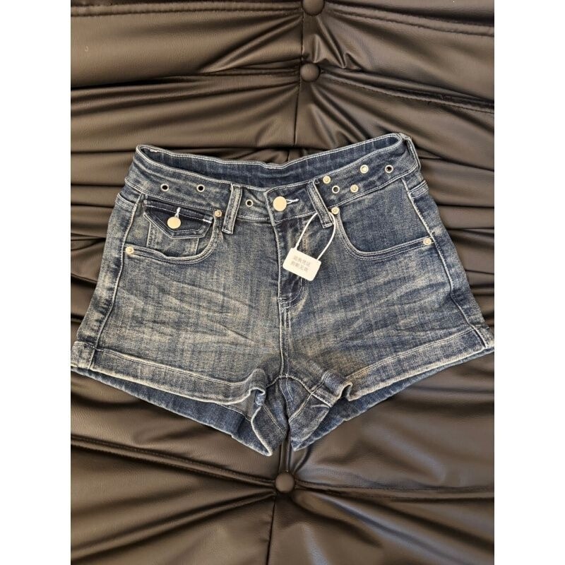 Perfect Waist-To-Hip Ratio, High-Waisted, Hip-Enhancing Denim Shorts, Stretchy, Slim-Fitting, Leg-Lengthening, Washed, Butt-Hugging Hot Pants for Women