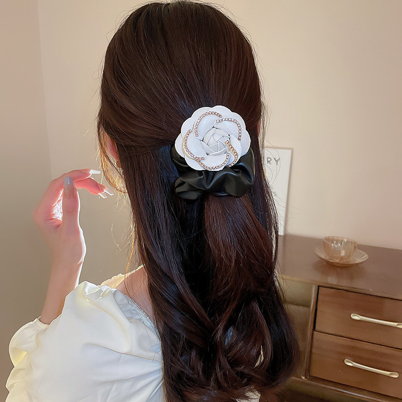 Elegant Flower Pu Leather Artificial Rhinestones Hair Clip 1 Piece display picture 22