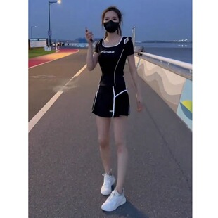 ��ֱؕ�ء���ȹ���e�\���L���b�ļ��¿�Ͳ�������ɼ���Ů�b