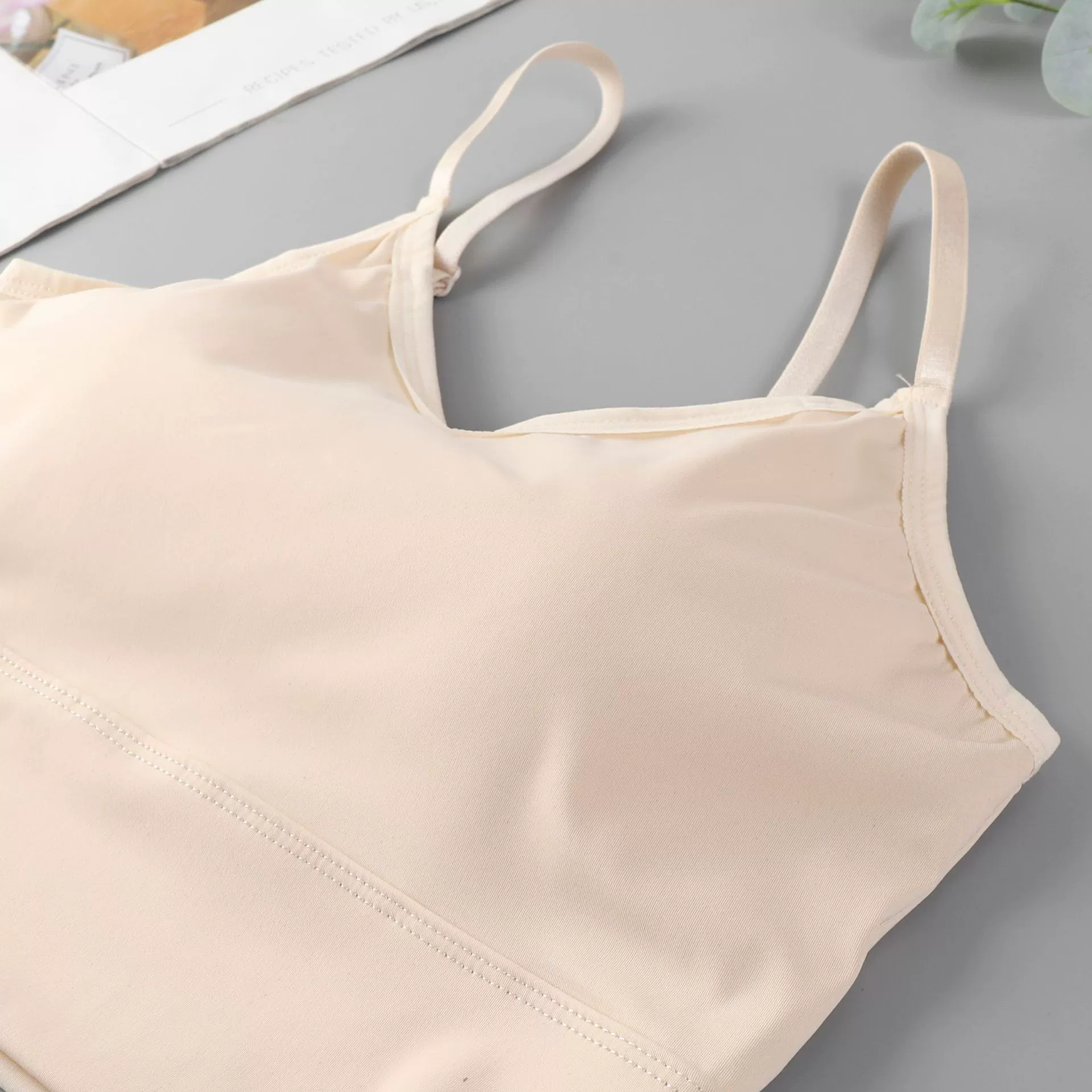 Silk adjustable breast pads, straps, protective underware, wireless bra, beautiful back, clips included, backless