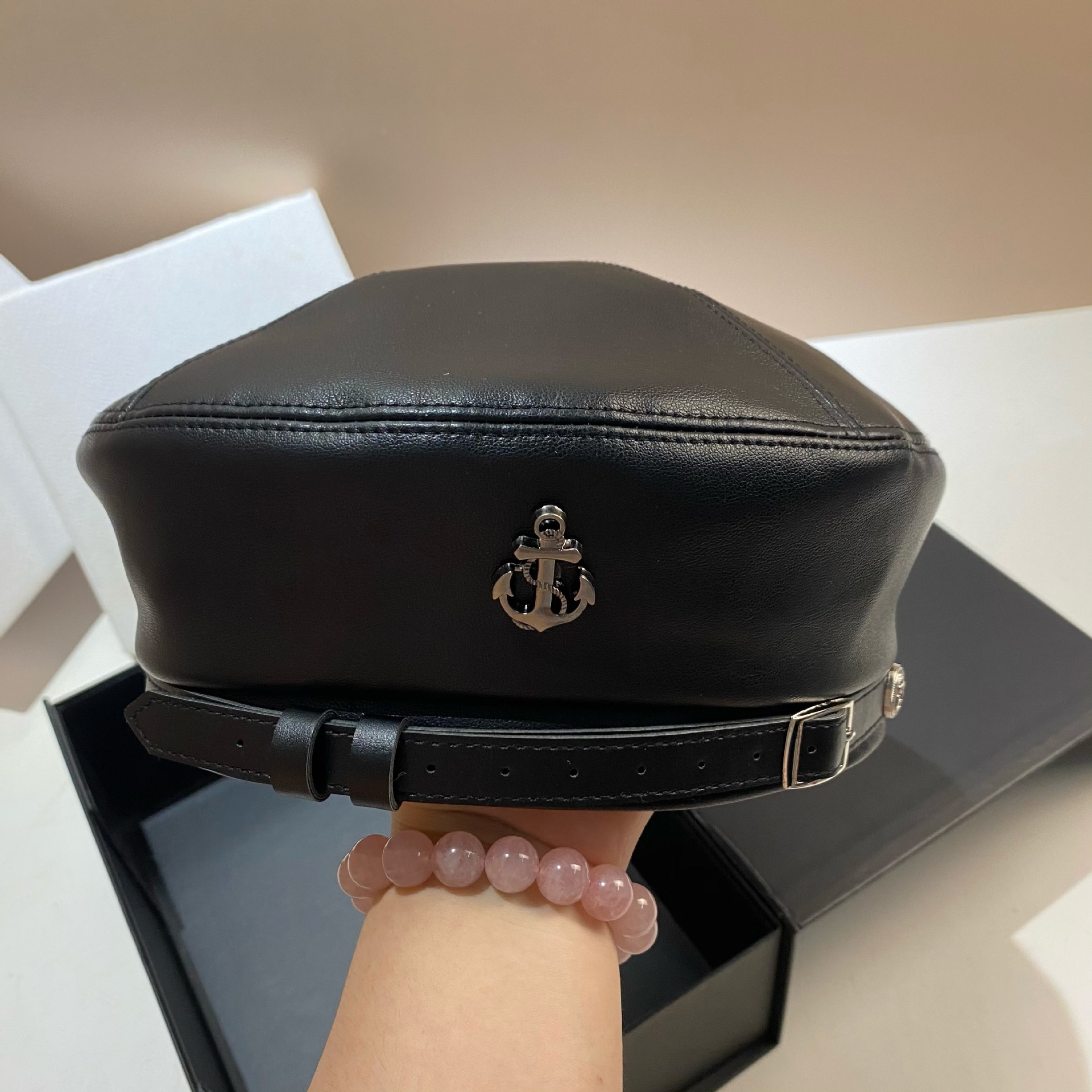 Original design fashion Europe and the United States personality British belt anchor bud hat men and women the same painter hat_voghion.com