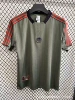 2526 Bye R retro version T-shirt dark green