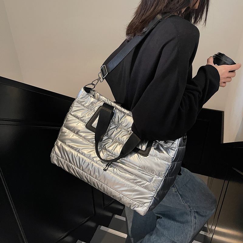 Bolsa deportiva de alta capacidad de moda para viajar, bolsa de hombro, nueva moda de viaje de corta distancia transfronteriza.