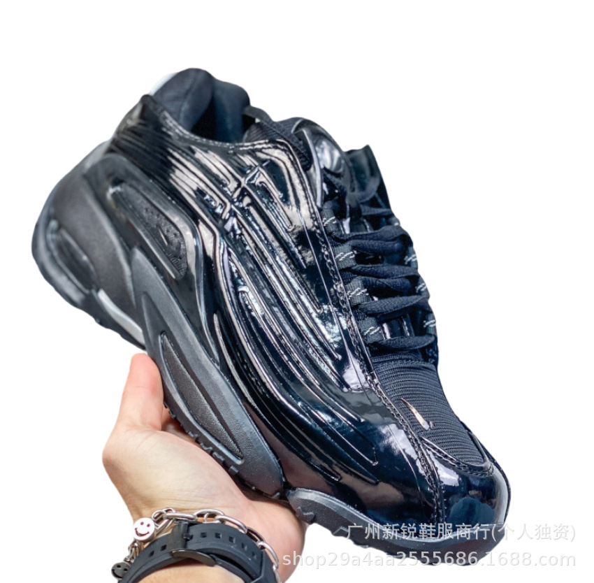 진한 파란색 광택 표면