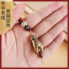 Brass crab claw key chain pendant crab leg pendant money in hand pliers handle piece copper jewelry wholesale