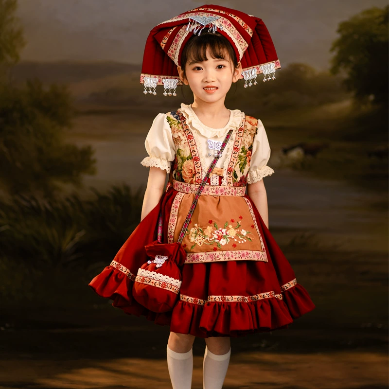 Новая одежда Гуанси 3 марта