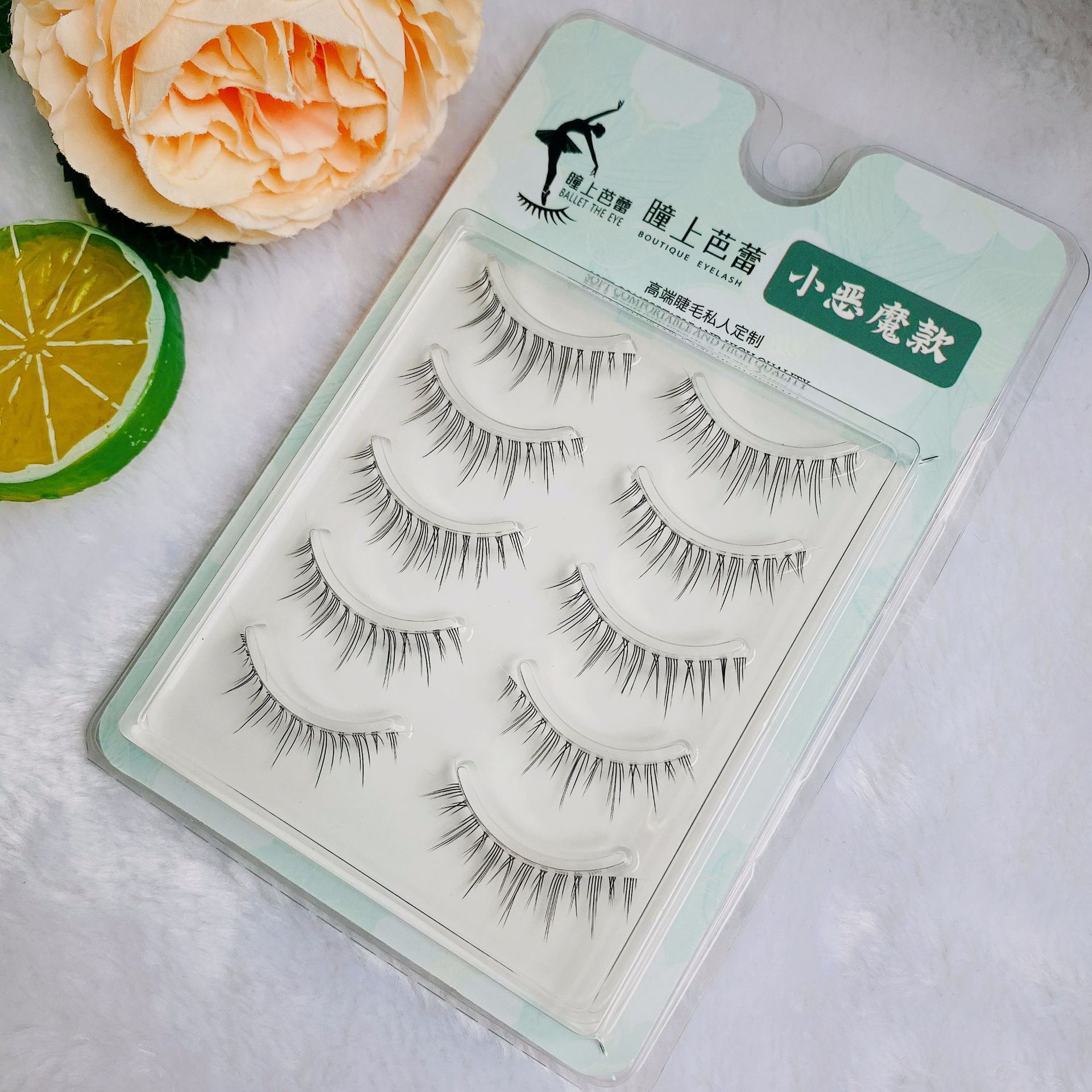 Red de celebridades Little Devil Pestañas postizas Pestañas transparentes superfinas Pestañas de ojos grandes de hadas delgadas naturales tridimensionales al por mayor