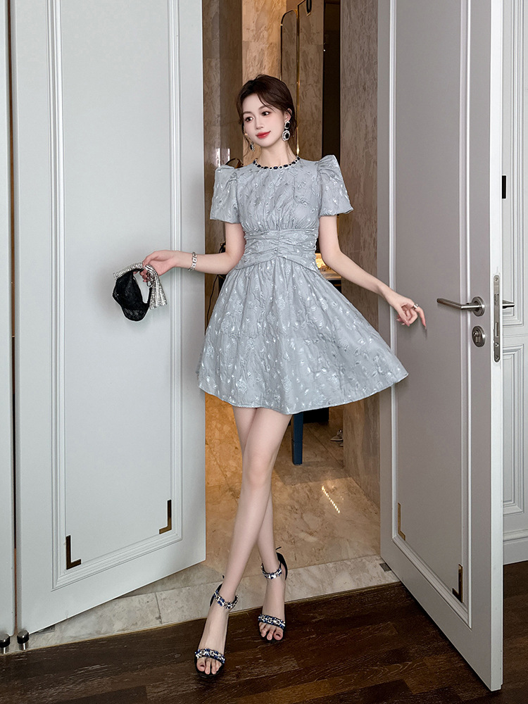 Váy chữ A retro cổ tròn tay bồng eo thon dáng xòe — Màu xám