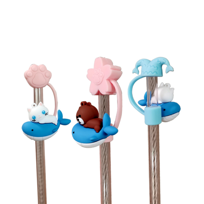 Fábrica al por mayor creativa de dibujos animados de silicona paja tapón paja manga a prueba de polvo silicona paja tapa accesorios