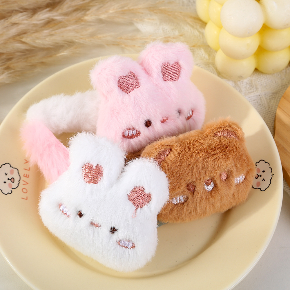 Caricatura de peluche osos conejos grandes clips BB lindos otoño-invierno chicas dulces clips de borde de los estudiantes peludos adornamientos para el cabello tarjeta