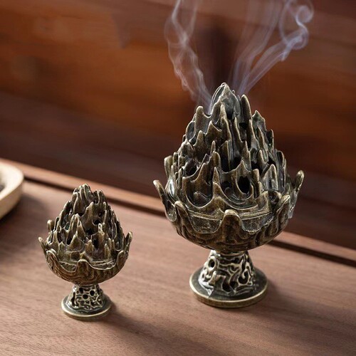 Hot selling retro copper alloy mini incense burner Boshan incense burner tower incense cone incense burner indoor alloy incense burner ornaments