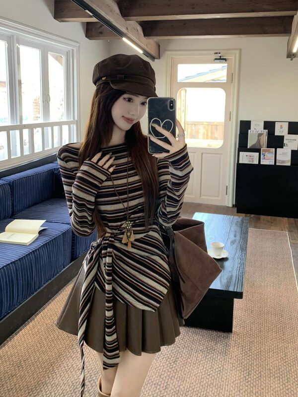 辣妹斜领露肩条纹T恤女2025秋季新款绑带收腰显瘦不规则长袖上衣|undefined