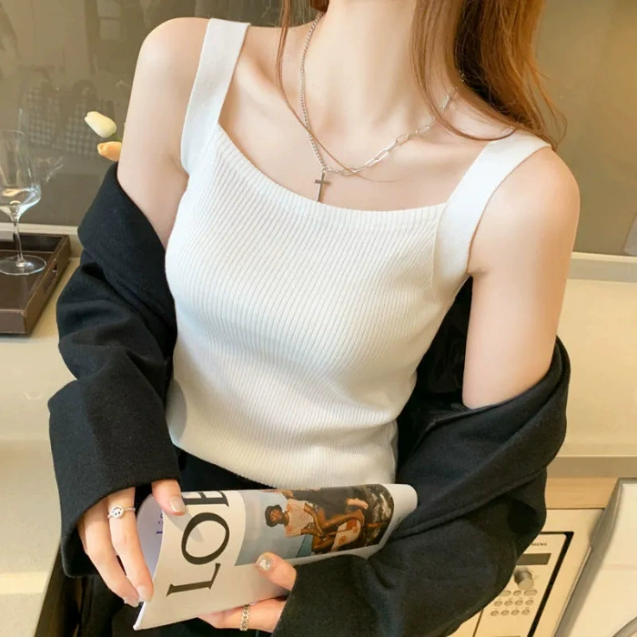Белый вязаный топ для женщин 2025 лето-осень новый стиль комплект с нижней рубашкой из ледяного шелка короткий топ для женщин