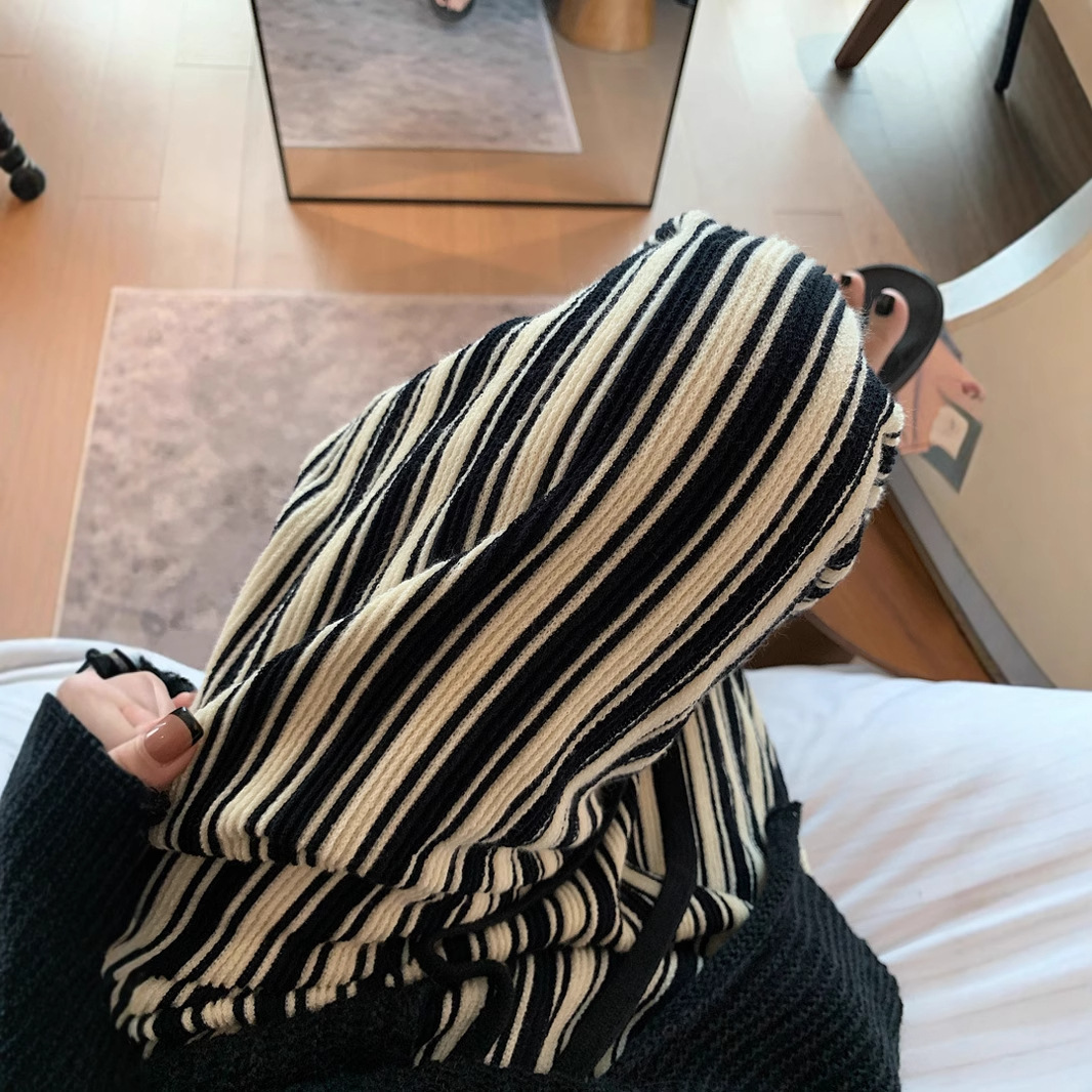 Pantalón de rayas tiro alto