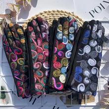 麂皮绒保暖手套时尚绣花毛线分指手套户外运动骑行手套批发