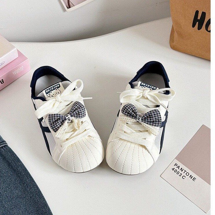 Redonda cabeza casual zapatos blancos para mujeres 2026 verano nuevo ligero red transpirable versátil zapatos de tablero de estudiantes