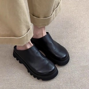 ��״��^����ЬŮ�͹���Ƥ���˲���Ь��Ůͬ��һ�_���⴩���^Ь