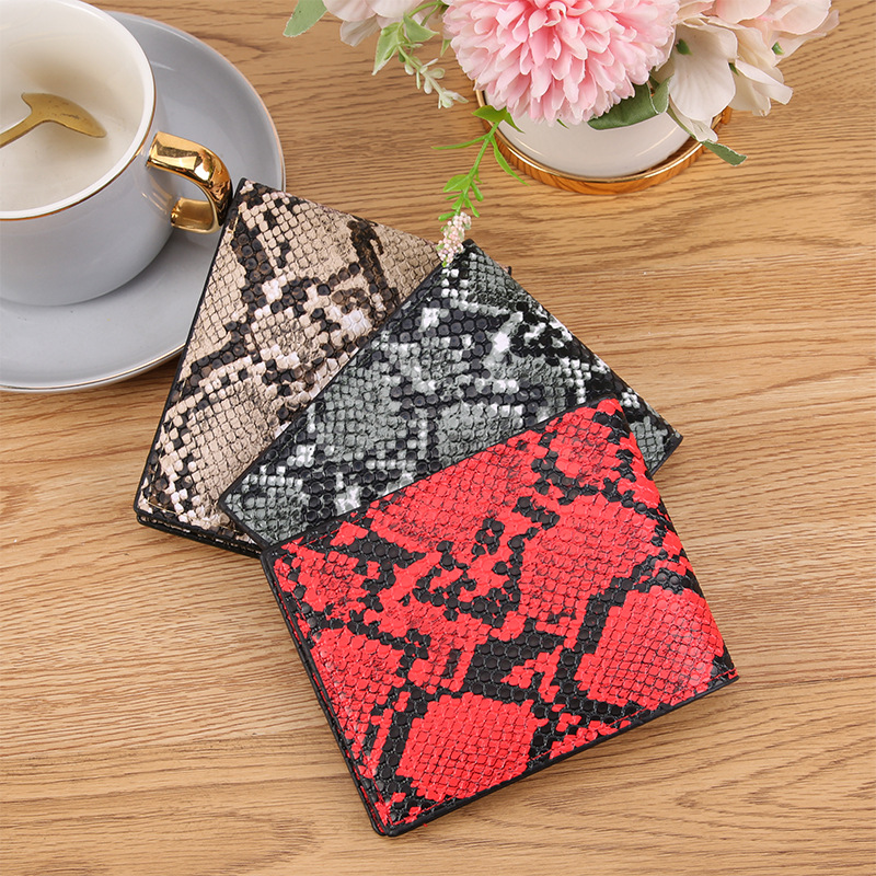 Snakeskin Wallet Details