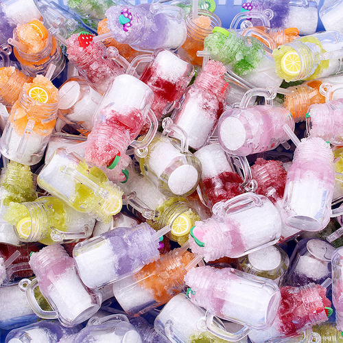 Manufacturer wholesale new creative smoothie straw cup DIY mobile phone car bag keychain smoothie keychain pendant