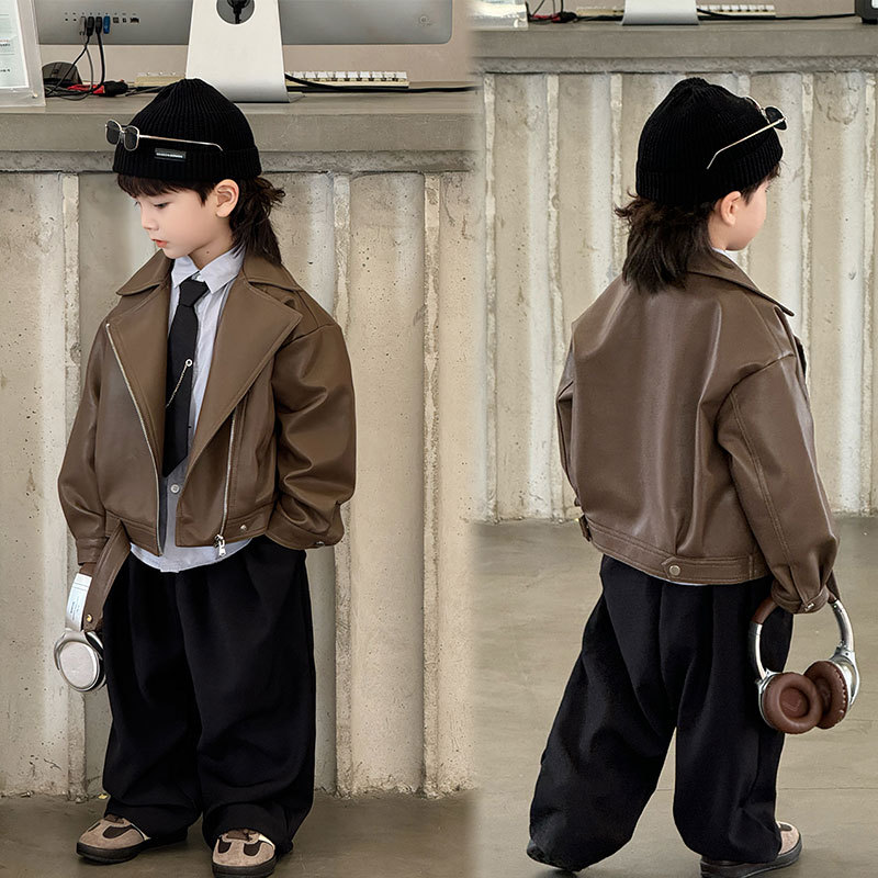 Coffee 10621 Четырехектный набор (кофе-кожаная куртка + 918 брюки + 6666 синяя длинная подкладка + цепная галстука))))