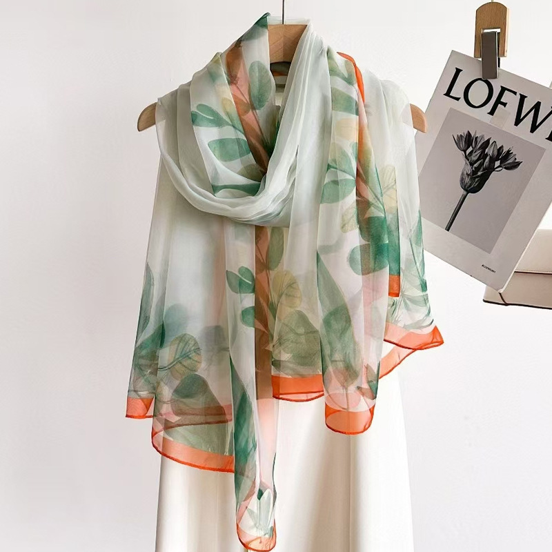 シルクタオル女性2025の新しいマントの外にガーゼタオル三亜海辺のビーチで休暇を過ごすマント