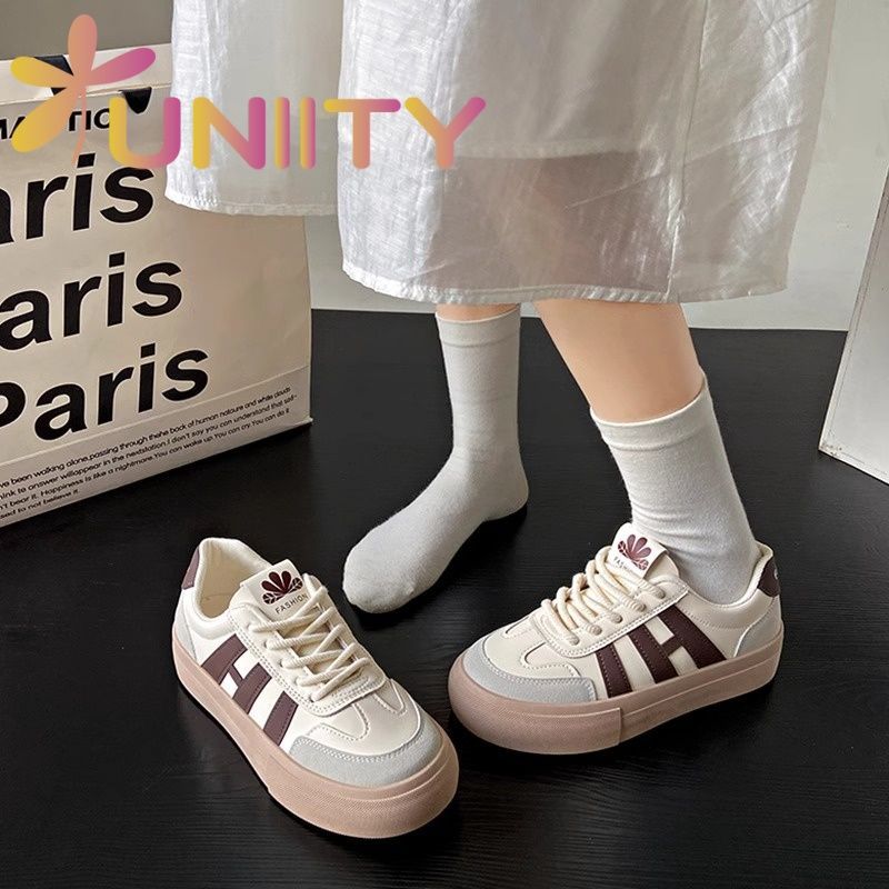 Nicho Zhong diseño original de zapatos blancos de suela gruesa para mujeres 2024 primavera y otoño nuevos zapatos de entrenamiento de estilo de deporte retro zapatos casuales