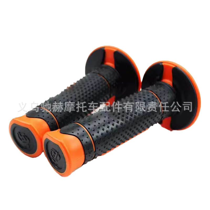 Motorcycle modification accessories, universal for KTM790/125/200/390DUKE handlebar grips, suitable for Zhangxue Honda
