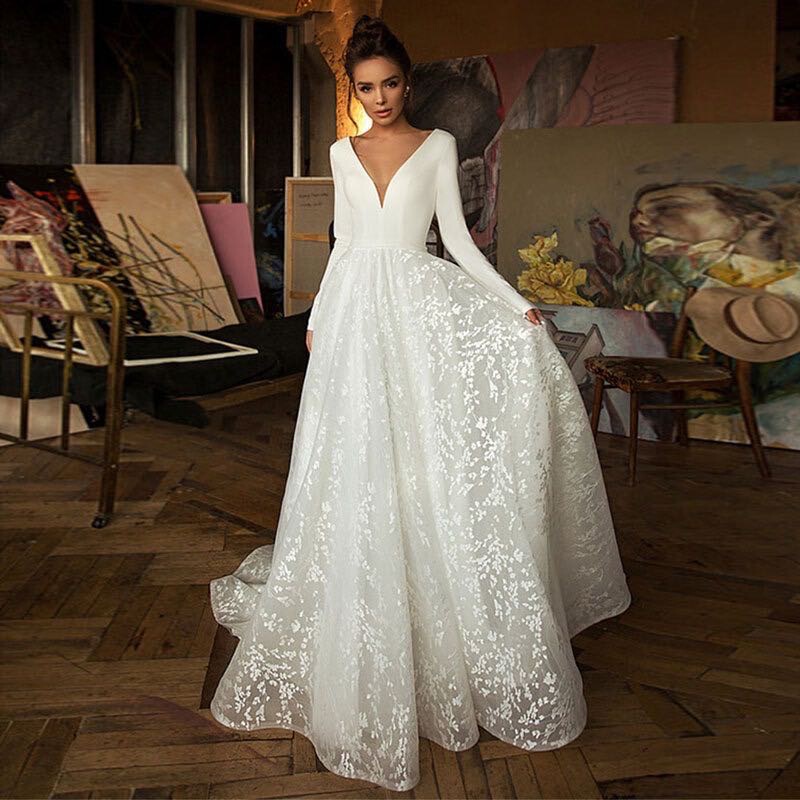 Amazon's New European and American Style Wedding Dress with Lace, Slim Fit, Lace-Up, Snowflake Train, Arm-Covering, Elegant, Sexy, and Lightweight Tulle