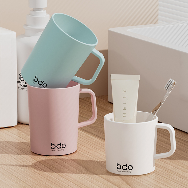 Taza de enjuague bucal taza de cepillo de dientes simple para el hogar taza de lavado de dientes taza de enjuague bucal pareja de niños un conjunto de cepillo de dientes simple y creativo cilindro dental