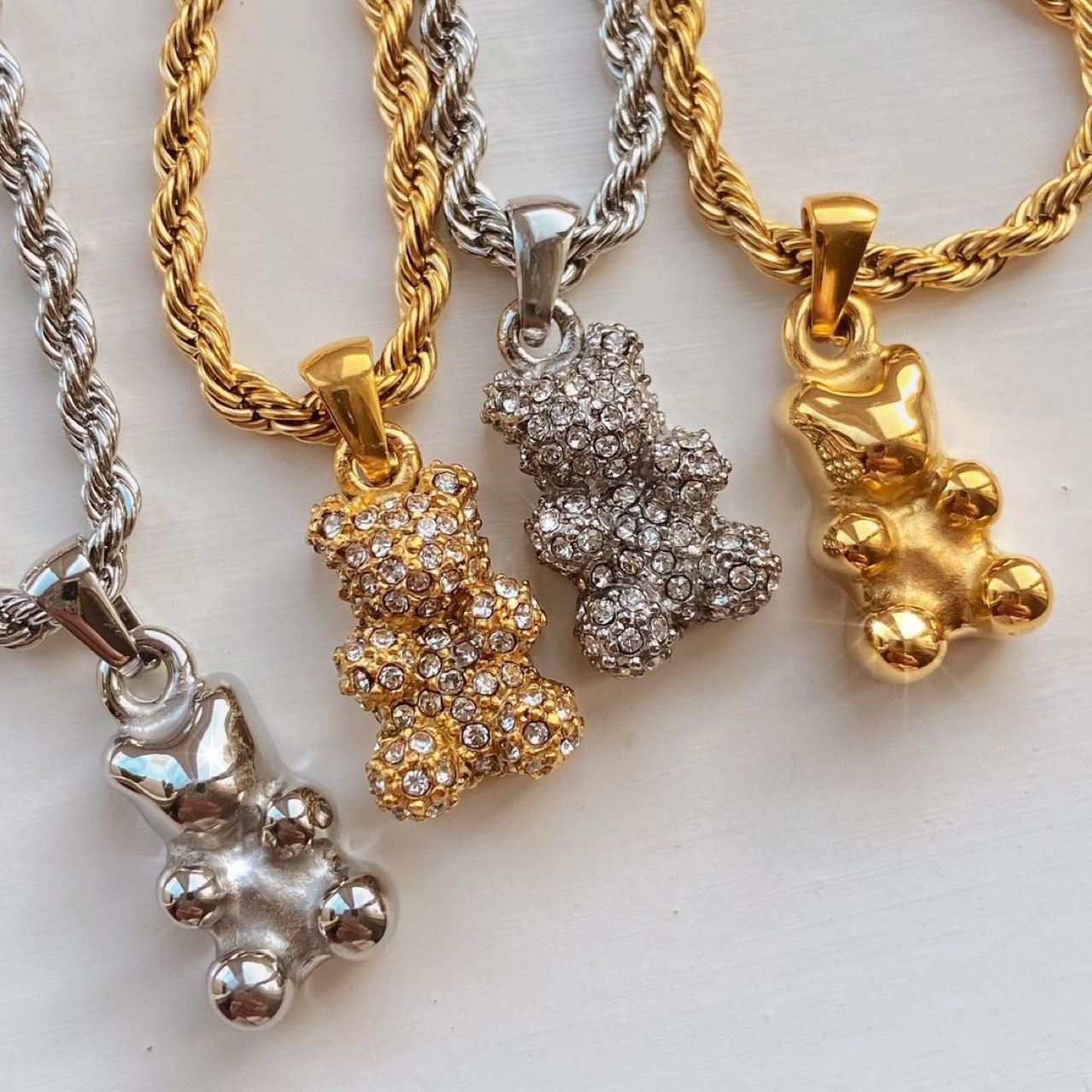 Hemp flowers chain Chain Type Wholesale Jewelry Casual Little Bear 304 Stainless Steel Rhinestones Animal Diamond Hemp Flowers Chain Pendant Necklace