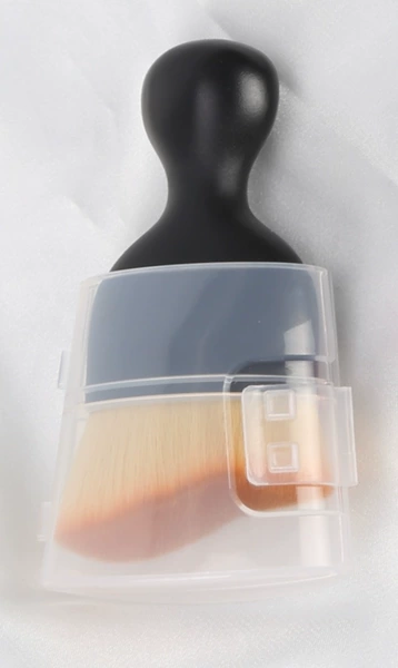 Yellow wineglass, protective case