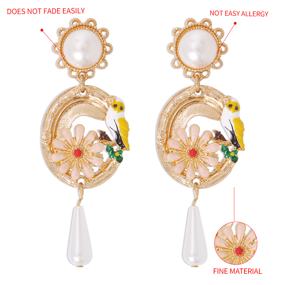 Baroque Alloy Oil Drop Flower Earrings display picture 9