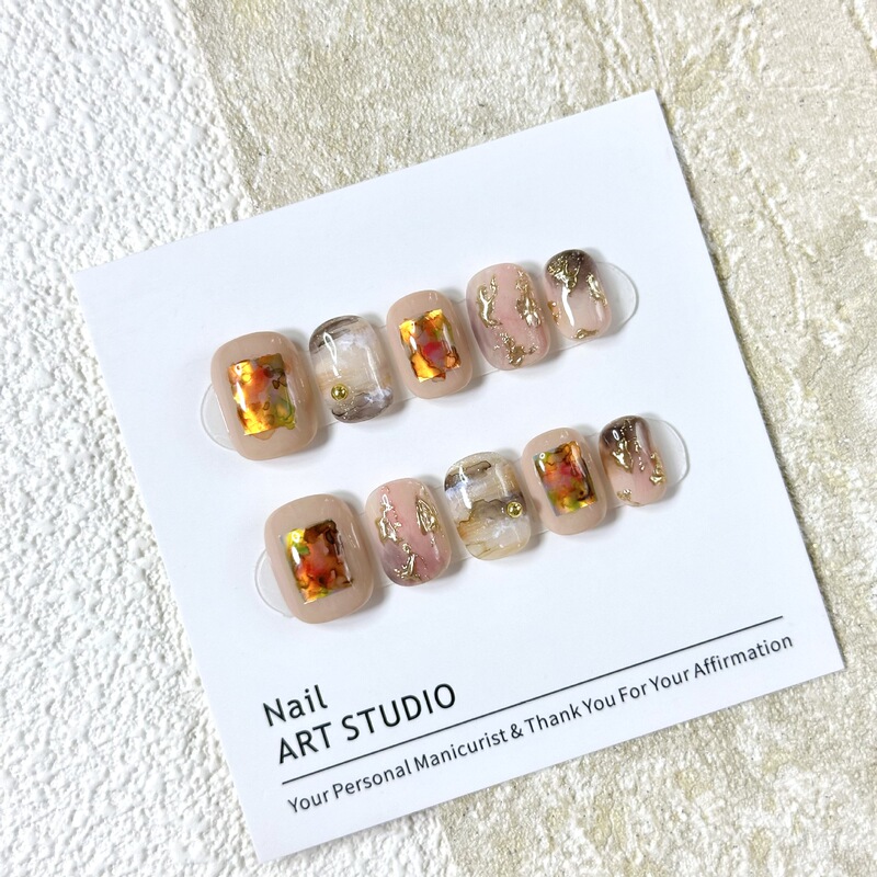 【Liu Li Dai】High-End Gentle Niche Design Ins-Style Gradient Handmade Wearable Nails Short Square Round Manicure