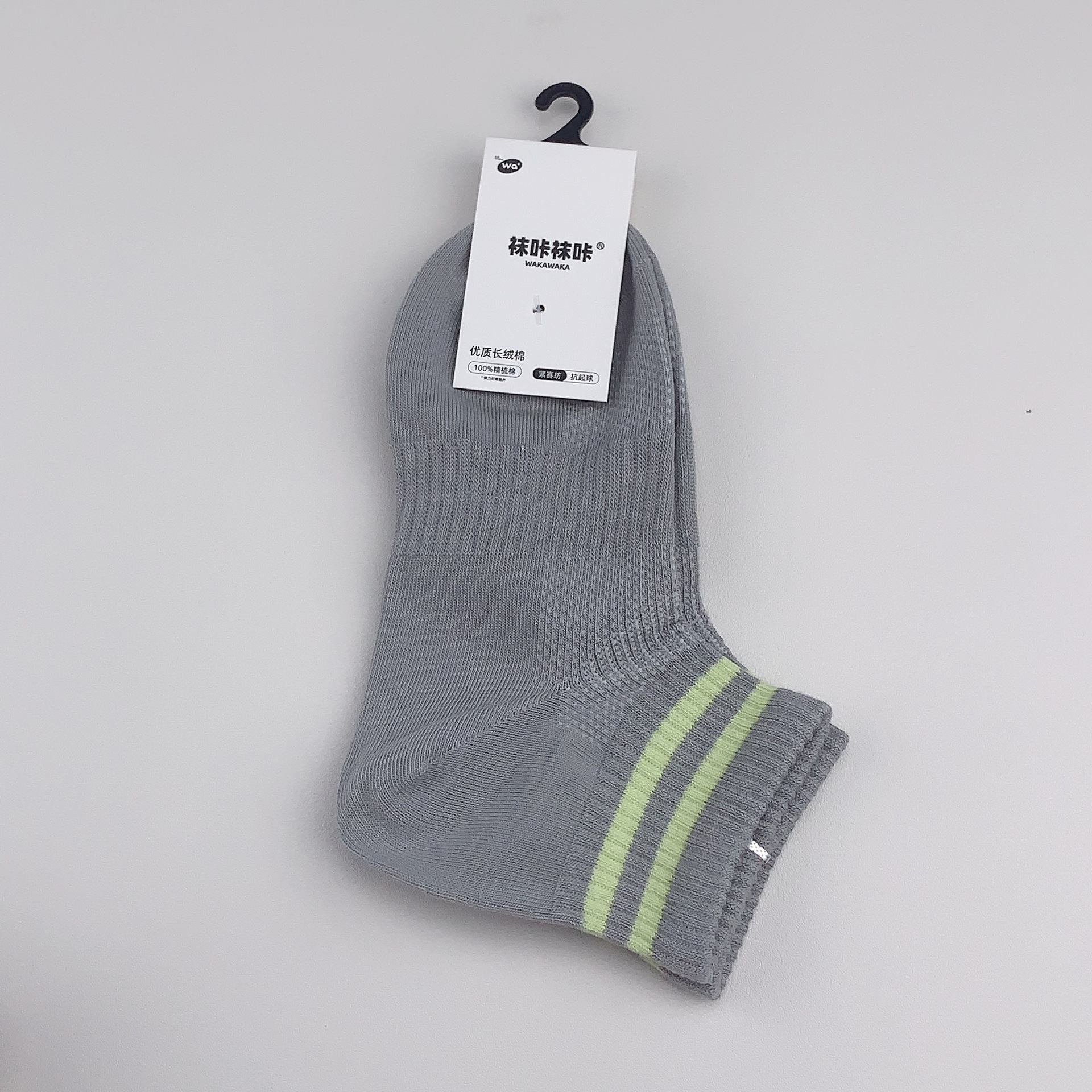 90 ° 直角の靴下の女性の夏の薄いタイプのソックスのストライプは低いです。