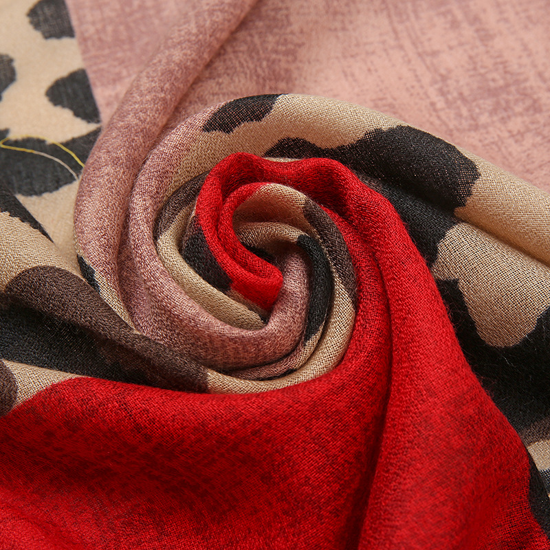 Leopard Pattern Women's Fashion Leopard Cotton Printing Winter Scarves