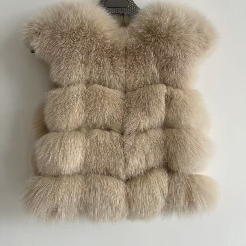 2026 New Model Fox Fur Vest for Women, Short Style, Genuine Fur, Whole Skin, Imported Fur Coat, Young Style, Small Flying Sleeves, Slimming Effect 2026 New Model Fox Fur Vest for Women, Short Style, Genuine Fur, Whole Skin, Imported Fur Coat, Young Style, Small Flying Sleeves, Slimming Effect